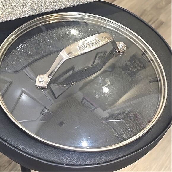 All-Clad HA1 Hard Anodized Nonstick Glass Lid - Picture 5 of 6